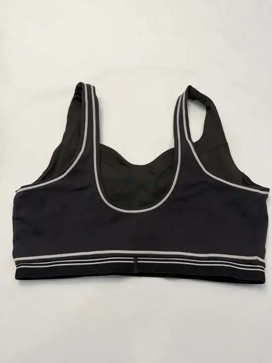 Alo Yoga Airbrush Heart Throb Bra in Black and White
